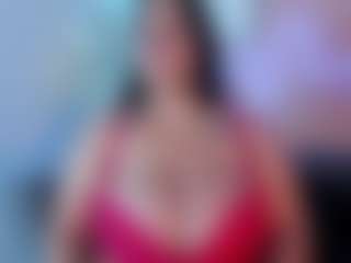 Live cam show with Karolinee - Tittyfuck on CamClone