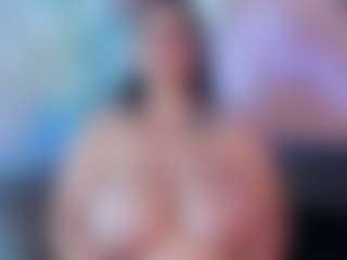 Live cam show with Karolinee - BBW on CamwithHer