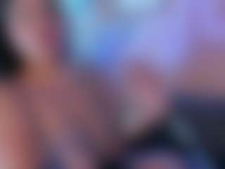 Karolinee's Live Sex Cam Show