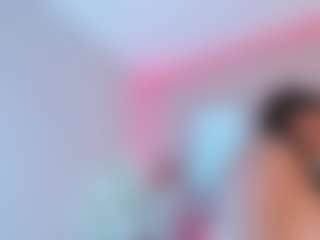 Karolinee's Live Sex Cam Show