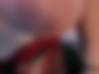 Karolinee's Live Sex Cam Show