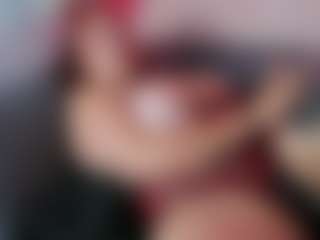 Karolinee's Live Sex Cam Show