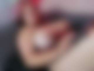Karolinee's Live Sex Cam Show