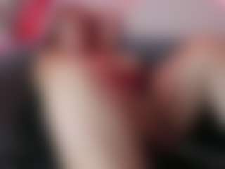 Karolinee's Live Sex Cam Show