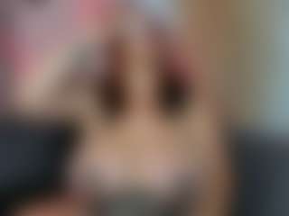 Live cam show with Karolinee - Fuck Machine on Camsoda