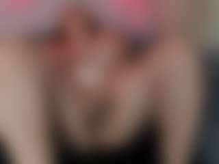 Karolinee's Live Sex Cam Show