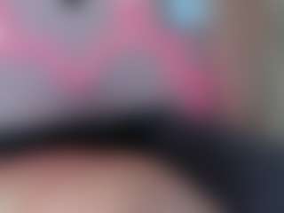 Karolinee's Live Sex Cam Show