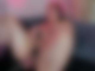 Karolinee's Live Sex Cam Show