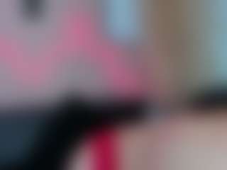 Karolinee's Live Sex Cam Show