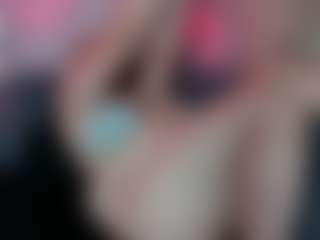 Karolinee's Live Sex Cam Show
