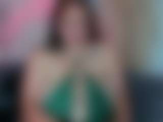 Karolinee's Live Sex Cam Show