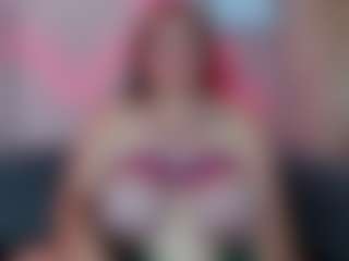Karolinee's Live Sex Cam Show