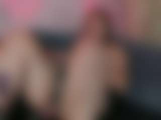 Karolinee's Live Sex Cam Show