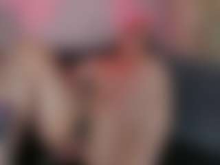 Karolinee's Live Sex Cam Show
