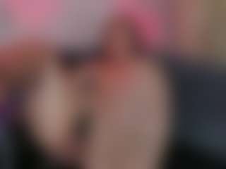 Karolinee's Live Sex Cam Show