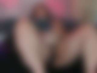 Karolinee's Live Sex Cam Show