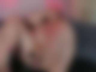 Karolinee's Live Sex Cam Show