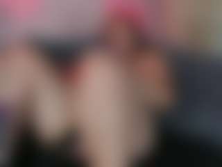 Karolinee's Live Sex Cam Show
