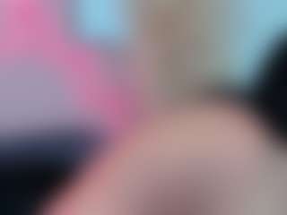 Live cam show with Karolinee - Curly on xxxlivecams.org