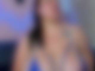 Karolinee's Live Sex Cam Show