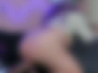 Karolinee's Live Sex Cam Show