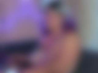 Karolinee's Live Sex Cam Show