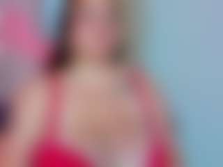 Live cam show with Karolinee - Average on camwithhim.com