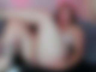 Karolinee's Live Sex Cam Show