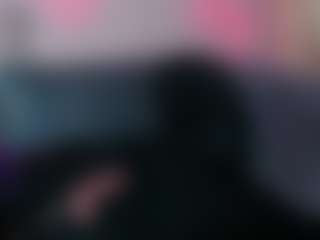 Karolinee's Live Sex Cam Show