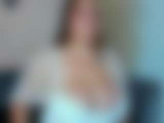 Karolinee's Live Sex Cam Show