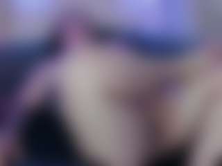 Karolinee's Live Sex Cam Show