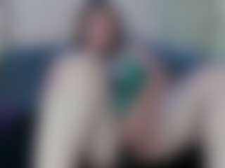 Live cam show with Karolinee - Fuck Machine on instabang