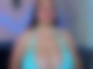 Show en direct avec Karolinee - Role Play sur Camsoda