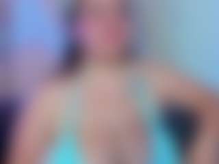 Karolinee's Live Sex Cam Show