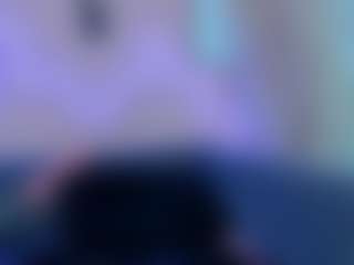Karolinee's Live Sex Cam Show