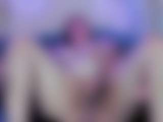 Karolinee's Live Sex Cam Show