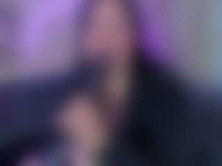 Karolinee's Live Sex Cam Show