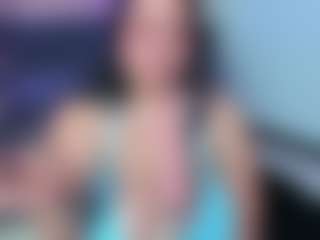 Live cam show with Karolinee - Curly on TeamSkeetLive