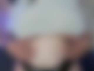 Karolinee's Live Sex Cam Show