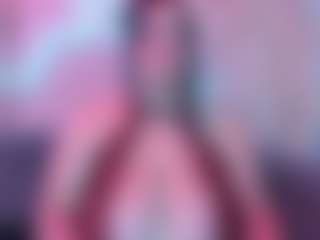 Show in cam erotica live di Karolinee