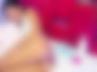 CandyRouse2's Live Sex Cam Show