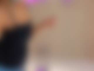 CandyRouse2's Live Sex Cam Show