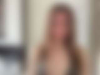Live cam show with LynneCaudle - Tiny Tits on liverealitysex.com