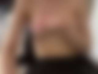 Live cam show with LynneCaudle - Tiny Tits on Hubzter Live
