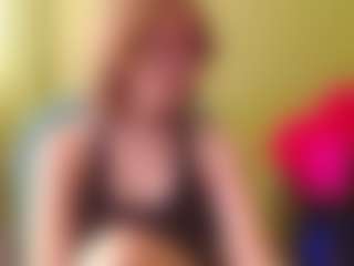 Live cam show with PennyDelight - Glasses on TeamSkeetLive