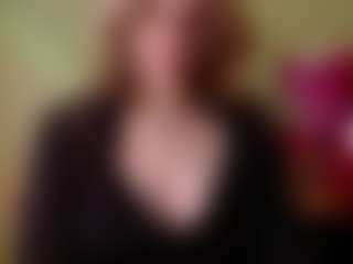 Live cam show with PennyDelight - Glasses on CamSextacy