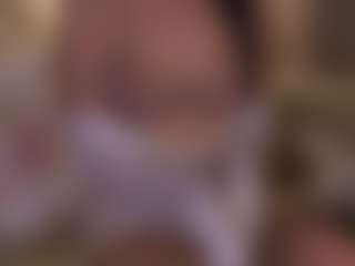 Live cam show with Nicole - Moaning on SquirtSoMuch