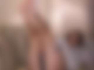 Live cam show with Nicole - Brown Hair on Camsoda