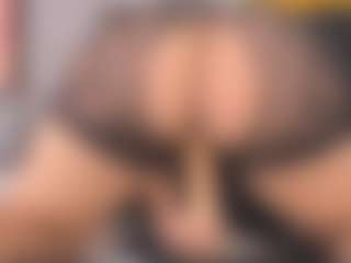 Live cam show with juliet-sofia - Butt Plug on Instabang