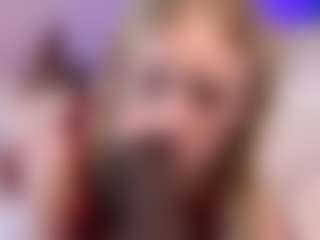 Live cam show with Lillian-Peters - Facial on Camsoda